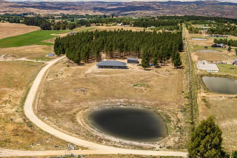 Photo of property in 390a Letts Gully Road, Letts Gully, Alexandra, 9393