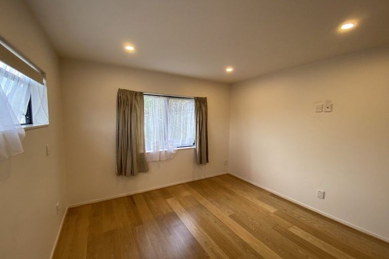 Photo of property in 10 Ensign Place, Hillcrest, Auckland, 0627