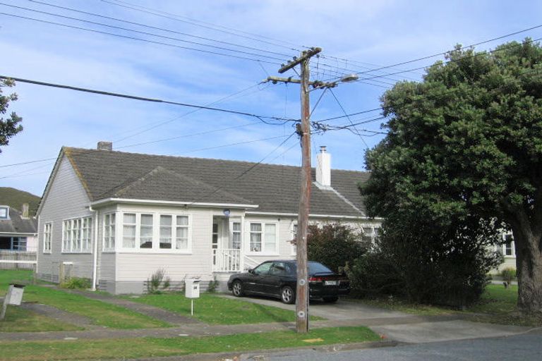 Photo of property in 34 Hunter Street, Taita, Lower Hutt, 5011