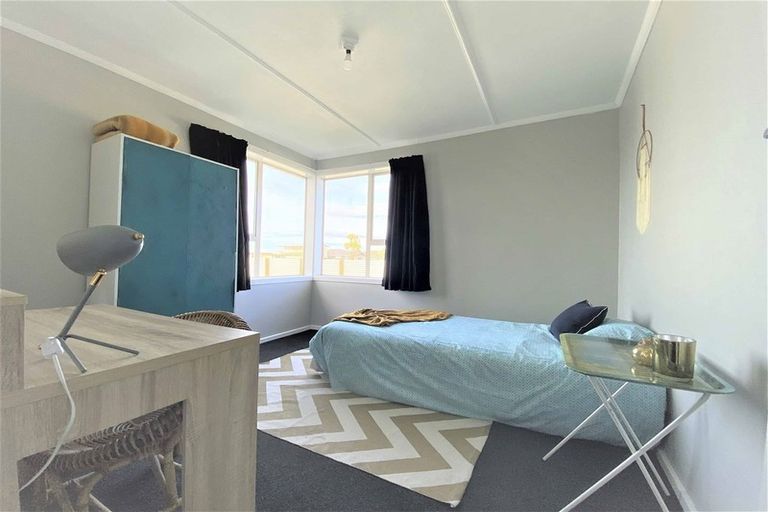 Photo of property in 283 Princes Street, Strathern, Invercargill, 9812