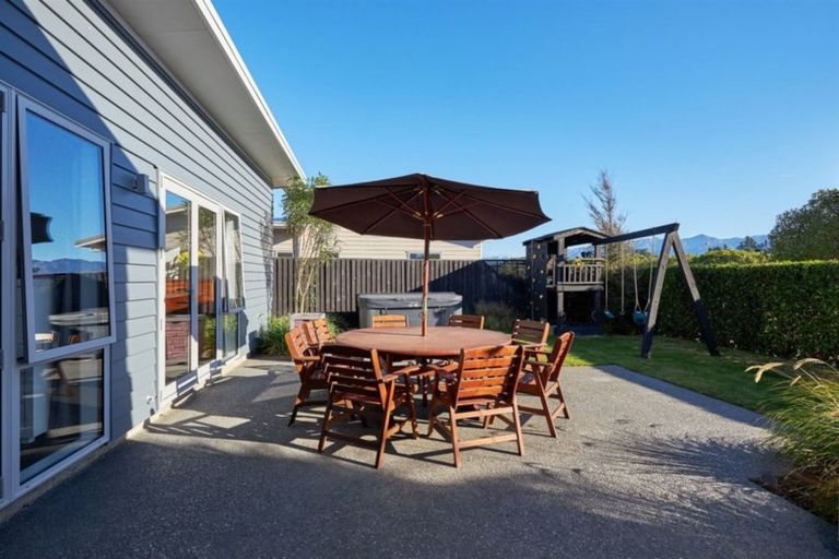 Photo of property in 1 Mcrae Gardens, Kaikoura Flat, Kaikoura, 7371