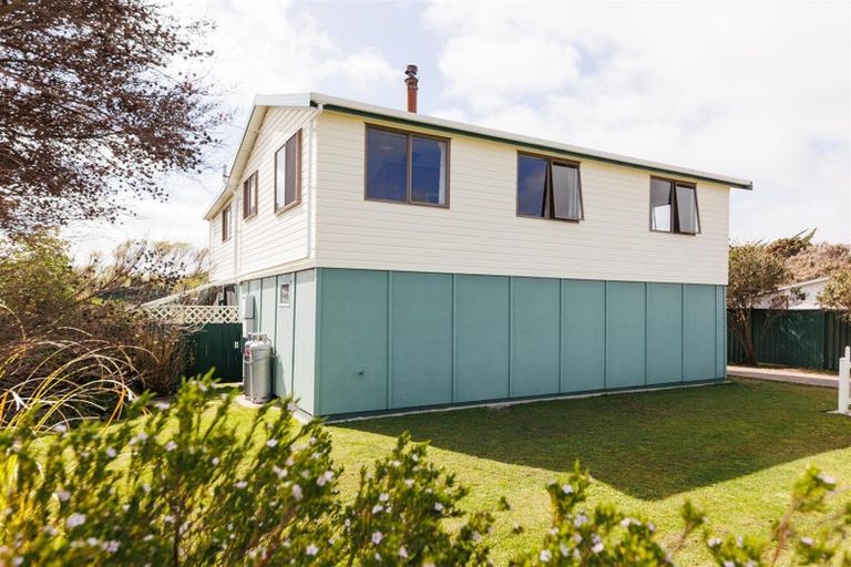 Photo of property in Build Inn, 1942 Parewanui Road, Parewanui, Bulls, 4894
