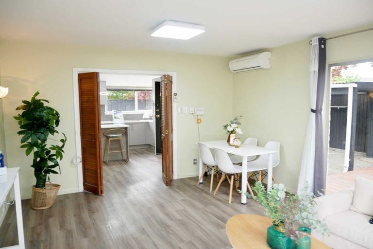 Photo of property in 2/30a Nortons Road, Avonhead, Christchurch, 8042