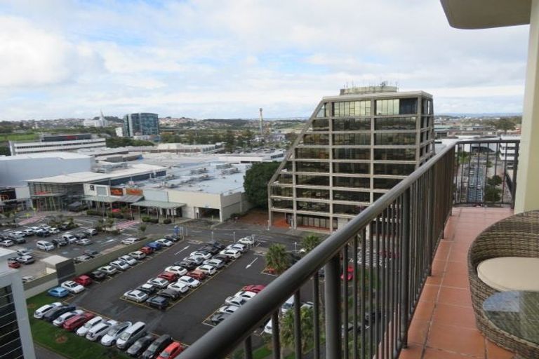 Photo of property in The Rennaissance, 12k/18 Ronwood Avenue, Manukau, Auckland, 2104