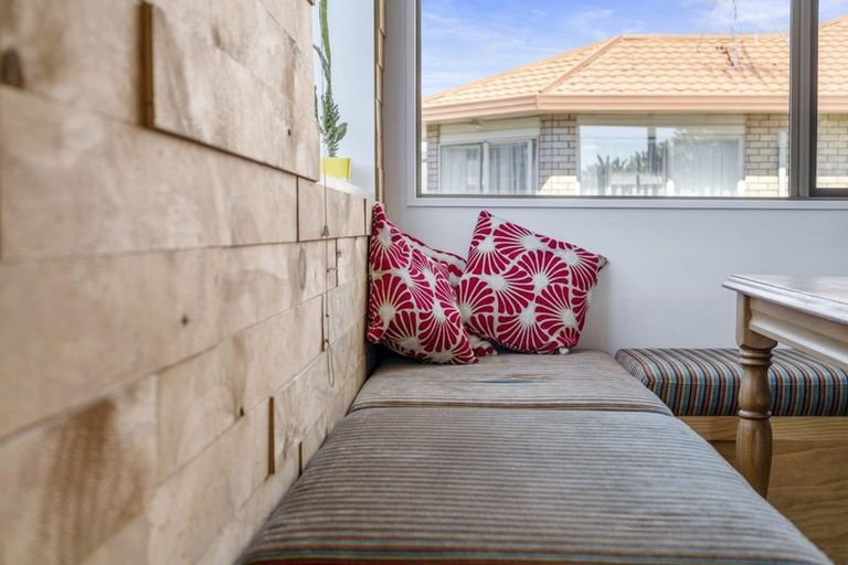 Photo of property in 15 Solway Place, Mount Maunganui, 3116
