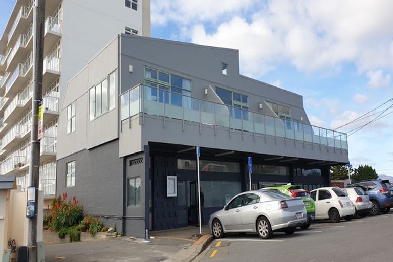 Photo of property in 21a Maida Vale Road, Roseneath, Wellington, 6011