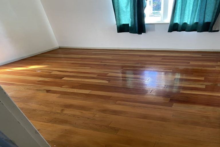 Photo of property in 36 Fairdene Avenue, Henderson, Auckland, 0610