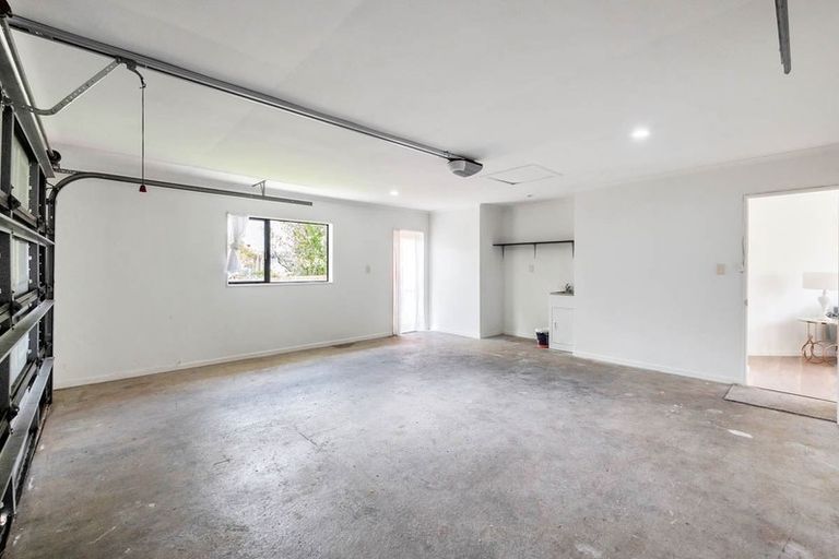 Photo of property in 47 Fleetwood Drive, Henderson, Auckland, 0612