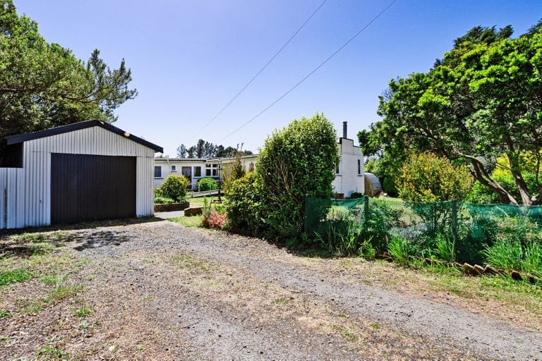 Photo of property in 50 Watt Road, Otatara, Invercargill, 9879