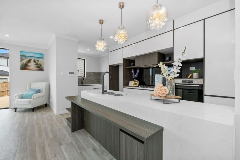 Photo of property in 16a Arahanga Road, Flat Bush, Auckland, 2019