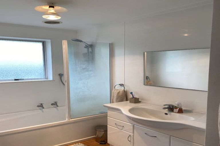 Photo of property in 6a Dovedale Place, Dinsdale, Hamilton, 3204