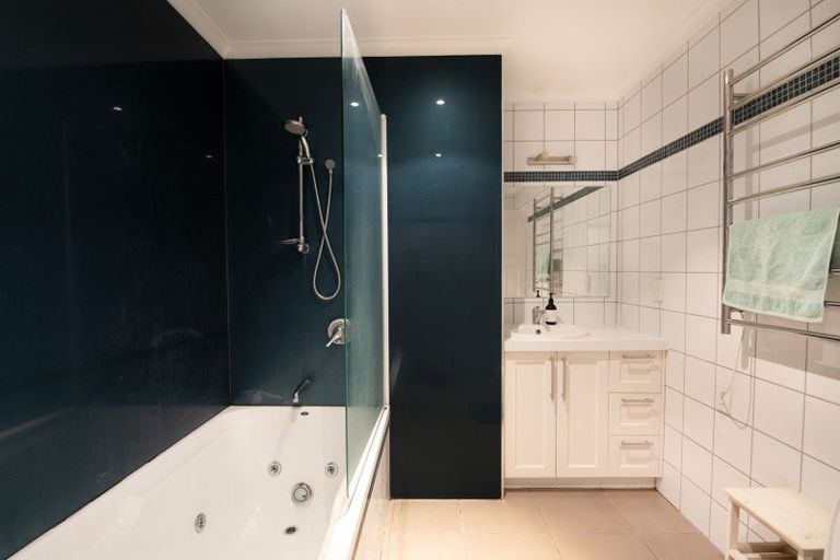 Photo of property in 41 Barker Road, Marewa, Napier, 4110