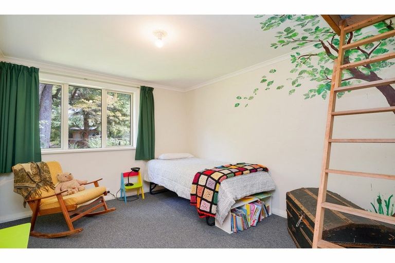 Photo of property in 32 Rakiura Parade, Otatara, Invercargill, 9879