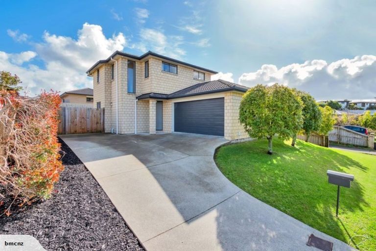 Photo of property in 33 Cityview Place, Massey, Auckland, 0614