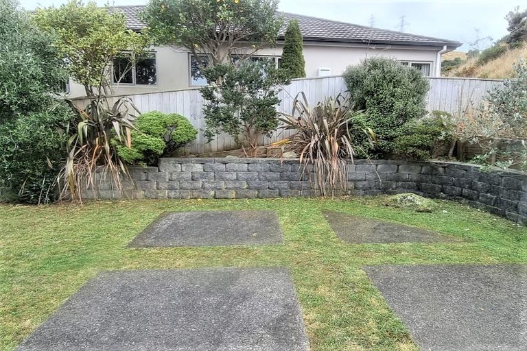 Photo of property in 6 Gifford Grove, Churton Park, Wellington, 6037