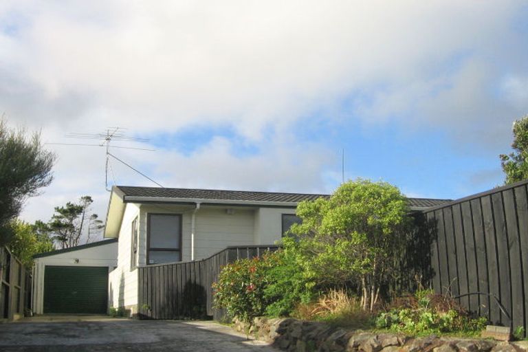 Photo of property in 3 Arima Place, Grenada Village, Wellington, 6037