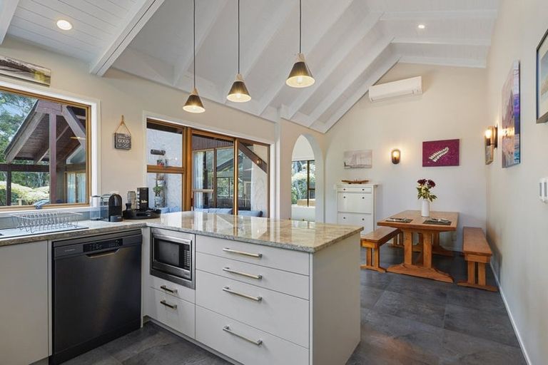 Photo of property in 16 Langstone Place, Chatswood, Auckland, 0626