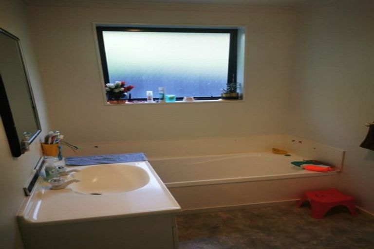 Photo of property in 29 West Ridge Drive, Western Heights, Hamilton, 3200