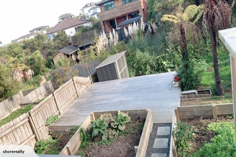 Photo of property in 21 Zara Court, Windsor Park, Auckland, 0632