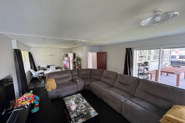 Photo of property in 99 Tirohanga Road, Tirohanga, Lower Hutt, 5010