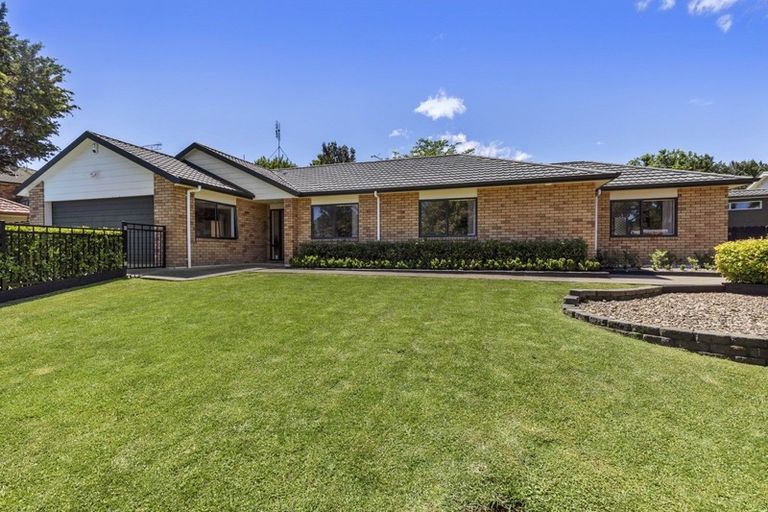 Photo of property in 16 Tom Keven Way, Pukekohe, 2120