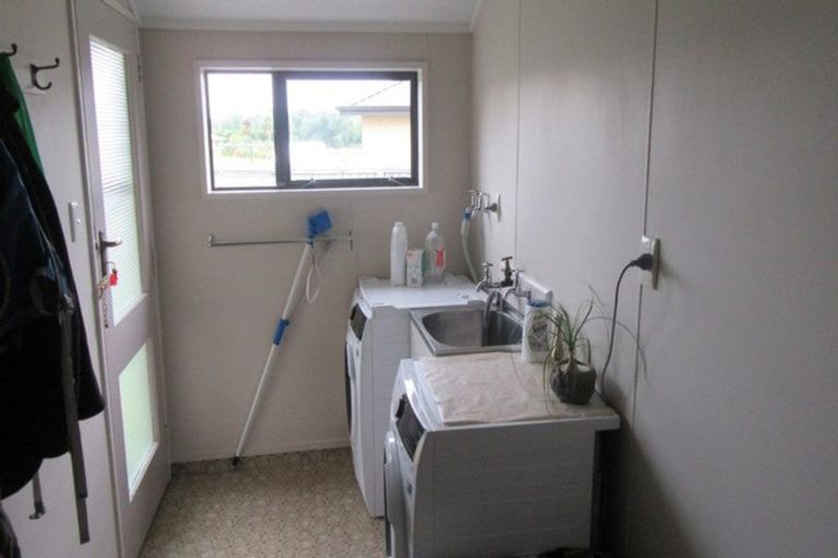 Photo of property in 12 Pitman Place, Waimate, 7924