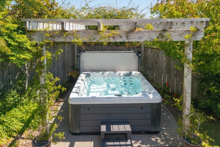 Photo of property in 6 Joyce Place, Richmond, 7020