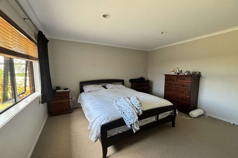 Photo of property in 4 Diamond Grove, Brown Owl, Upper Hutt, 5018