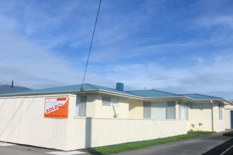 Photo of property in 21 Monrad Street, Highbury, Palmerston North, 4412