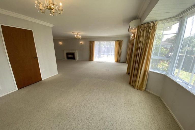 Photo of property in 9 Churchill Avenue, Hokowhitu, Palmerston North, 4410