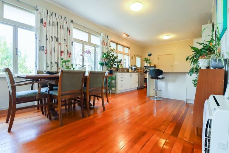 Photo of property in 14 Solway Street, Holmes Hill, Oamaru, 9401