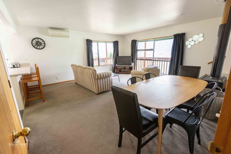 Photo of property in 7b Caples Place, Fernhill, Queenstown, 9300