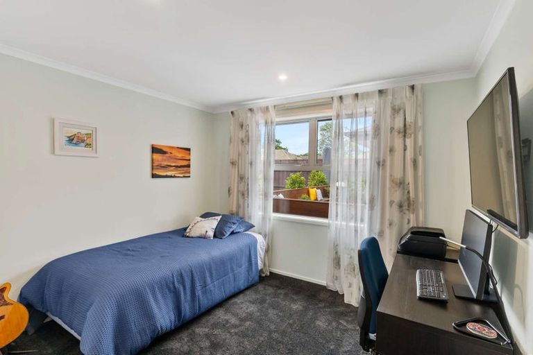Photo of property in 414a Bower Avenue, Parklands, Christchurch, 8083
