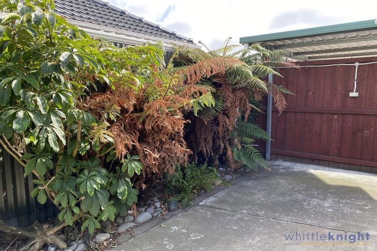 Photo of property in 292a Wainoni Road, Avondale, Christchurch, 8061