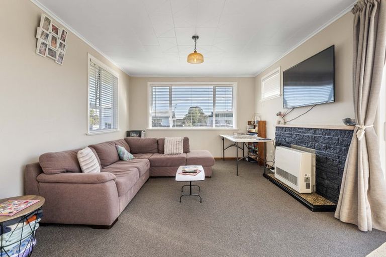 Photo of property in 22 Murray Avenue, Hawera, 4610