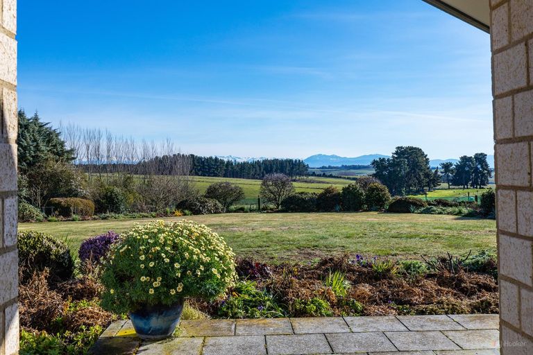 Photo of property in 108 Spur Road, Hadlow, Timaru, 7975