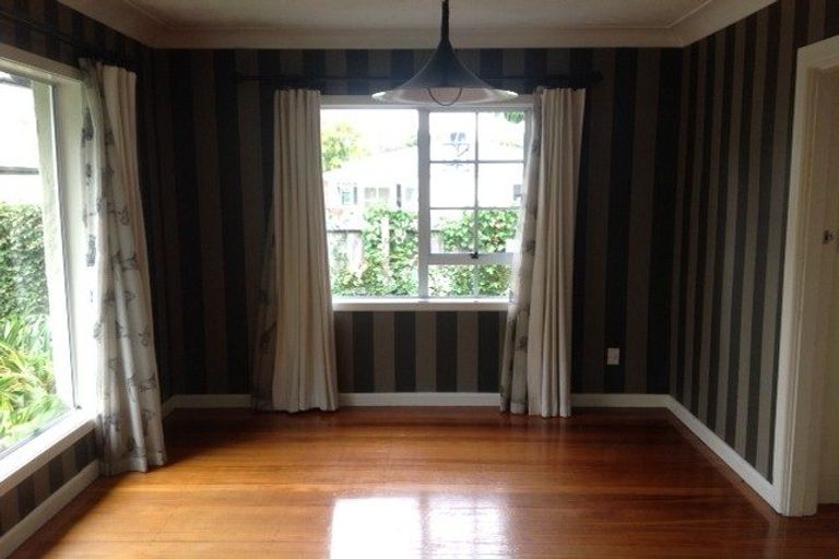 Photo of property in 75a Hinau Street, Riccarton, Christchurch, 8041