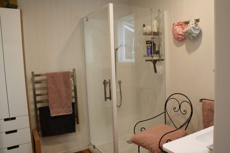 Photo of property in 21 Creagh Street, Tapu, Thames, 3575