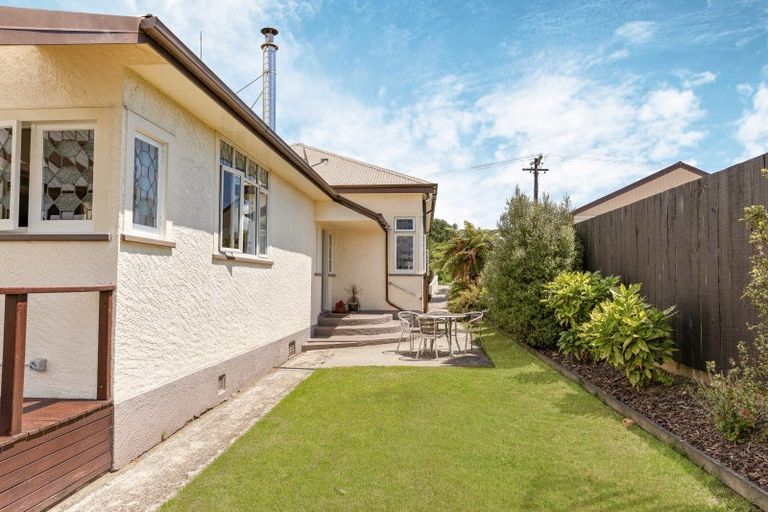 Photo of property in 40 The Esplanade, Westport, 7825