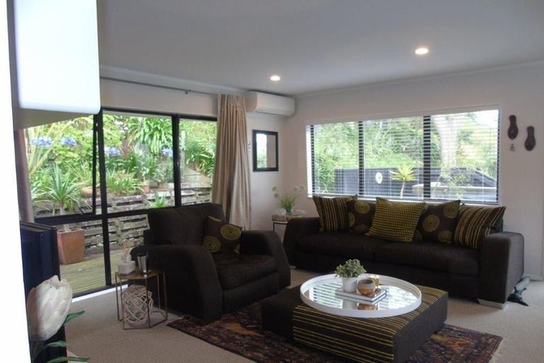 Photo of property in 35 Weggery Drive, Waikanae Beach, Waikanae, 5036