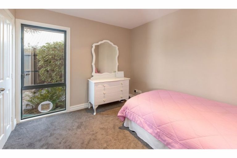 Photo of property in 16 Broadhaven Avenue, Parklands, Christchurch, 8083