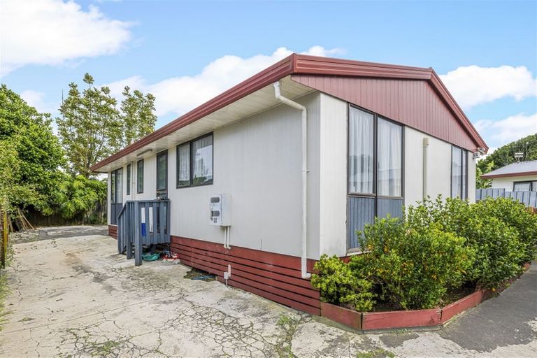 Photo of property in 3/16 Barneys Farm Road, Clendon Park, Auckland, 2103
