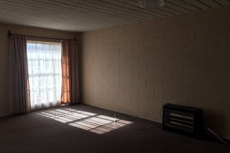 Photo of property in 1/555 Hillside Road, Caversham, Dunedin, 9012