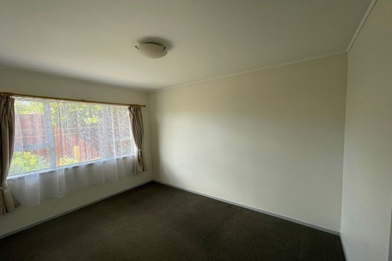 Photo of property in 2/8 Parera Place, Papatoetoe, Auckland, 2025