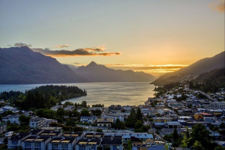 Photo of property in 47 Kent Street, Queenstown, 9300