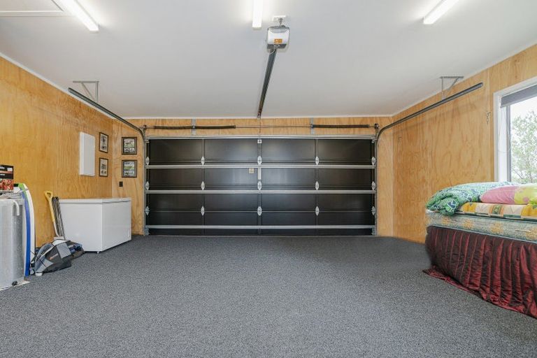 Photo of property in 15 Lady Jocelyn Place, Whitianga, 3510