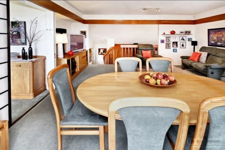 Photo of property in 237 Te Atatu Road, Te Atatu South, Auckland, 0610