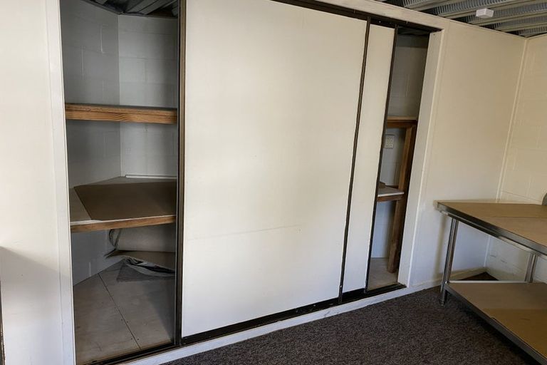 Photo of property in 2/31 Clovelly Road, Bucklands Beach, Auckland, 2012