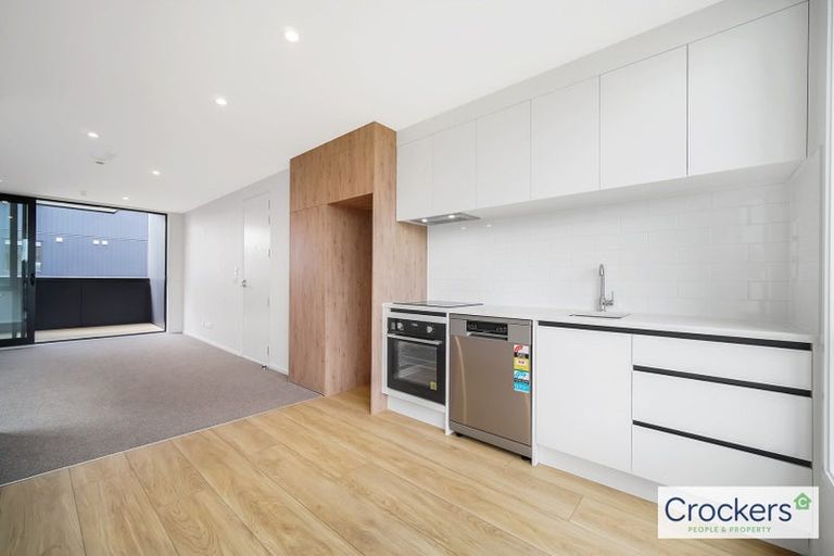 Photo of property in 4/2 Treasure Lane, Te Atatu South, Auckland, 0610