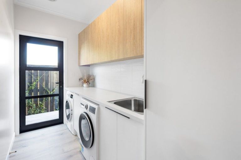 Photo of property in 63 Braid Road, St Andrews, Hamilton, 3200